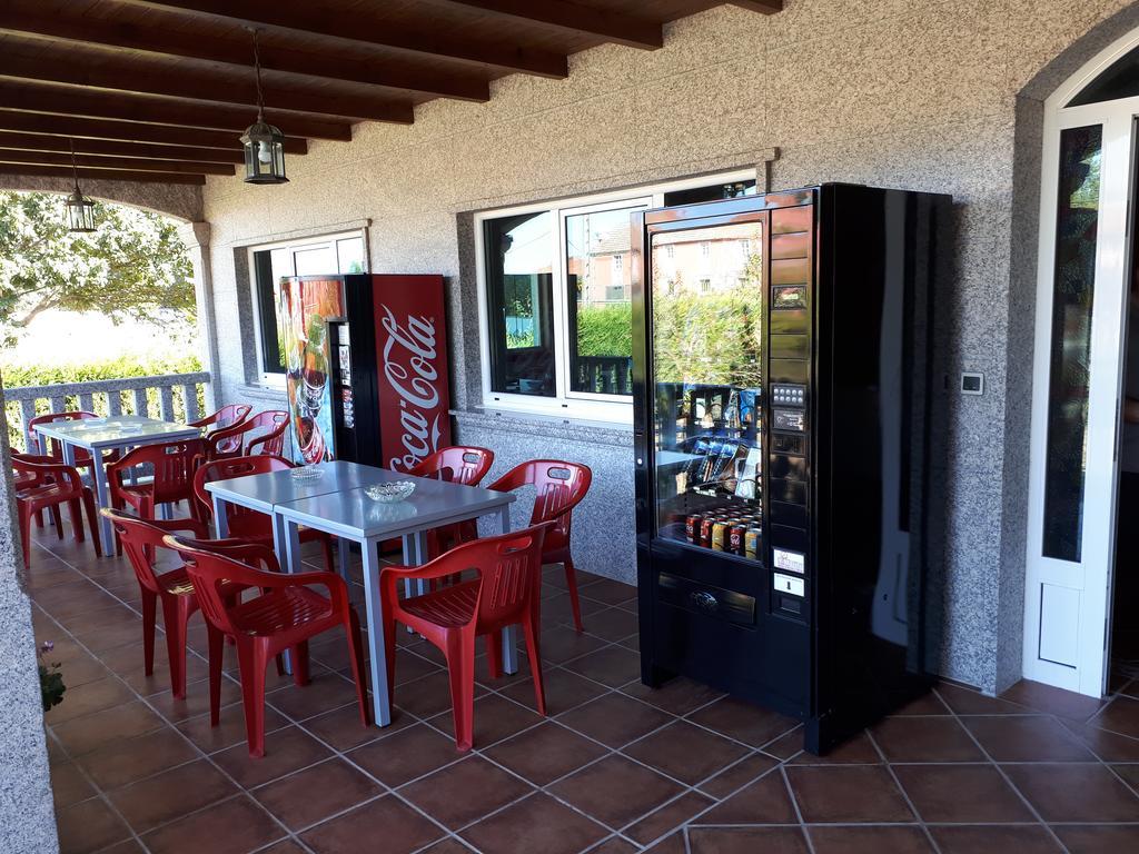Pension Vilanova Sigueiro Exterior foto