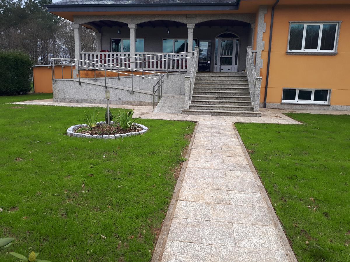 Pension Vilanova Sigueiro Exterior foto
