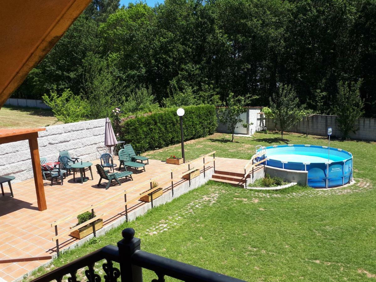 Pension Vilanova Sigueiro Exterior foto