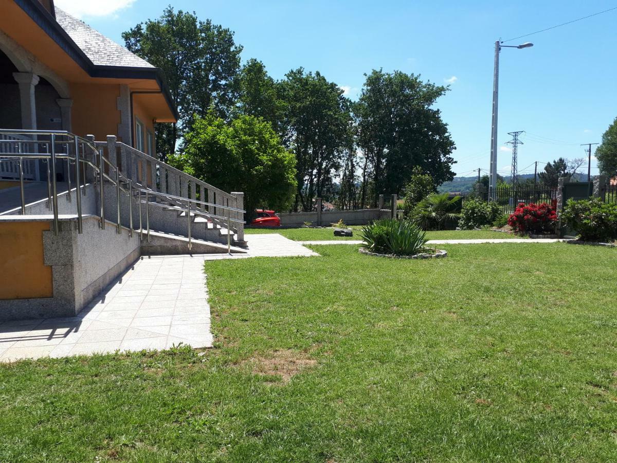 Pension Vilanova Sigueiro Exterior foto