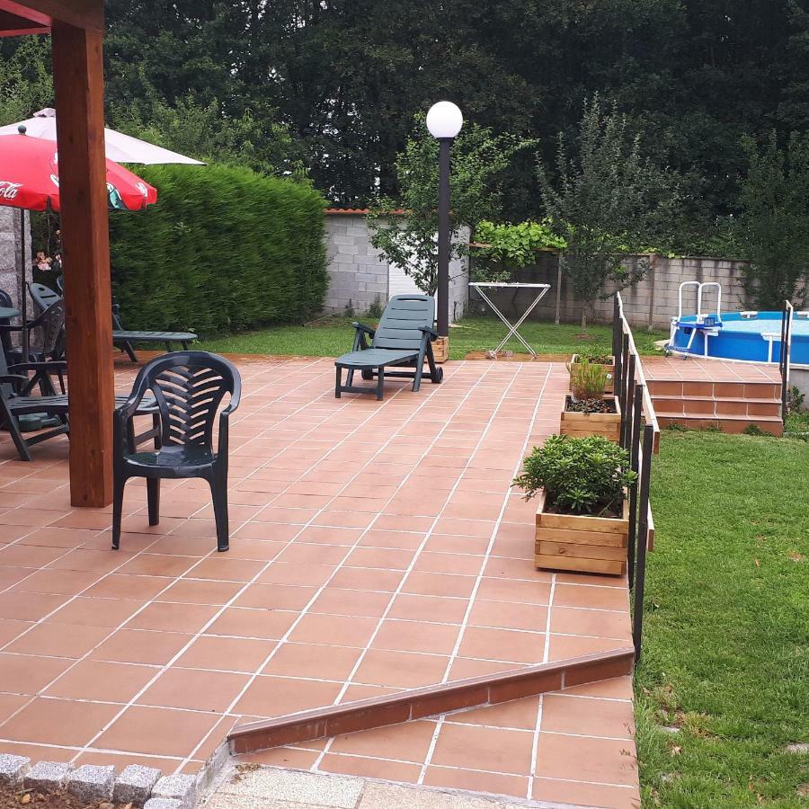 Pension Vilanova Sigueiro Exterior foto